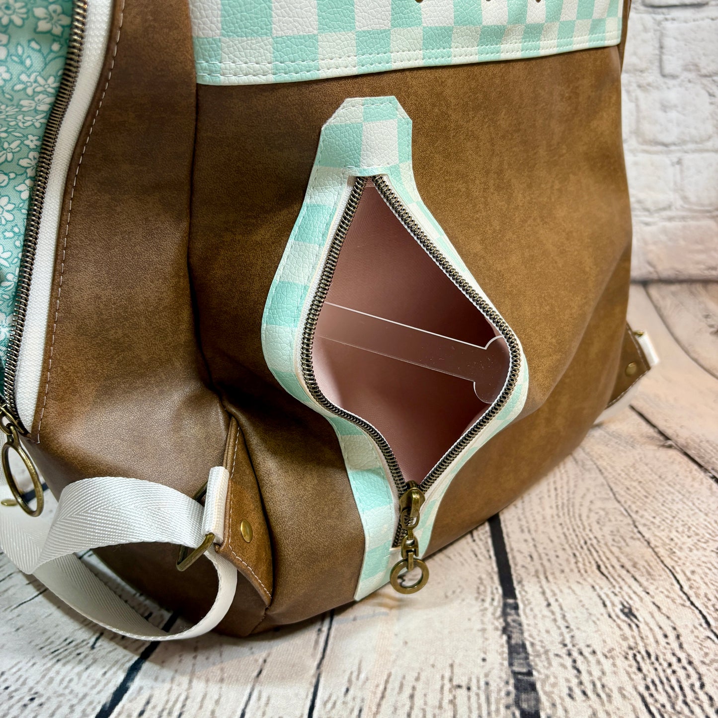 Aqua Check Siah Sidekick Backpack