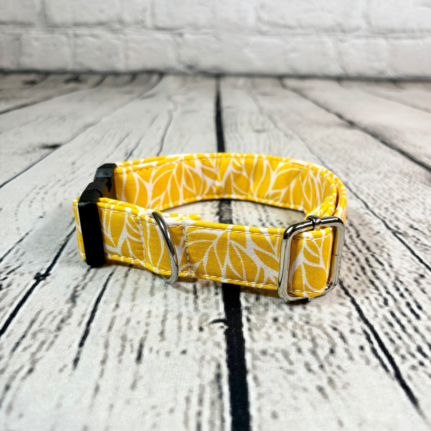 Pet Collar - Yellow Leaves