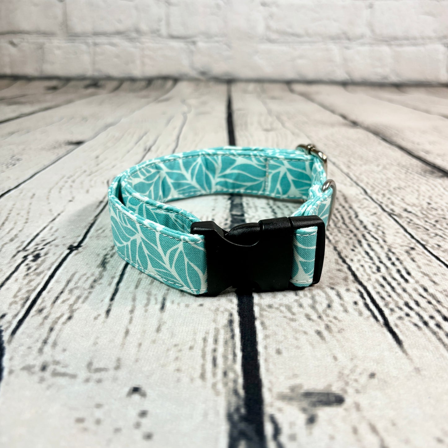 Pet Collar - Teal Leaves