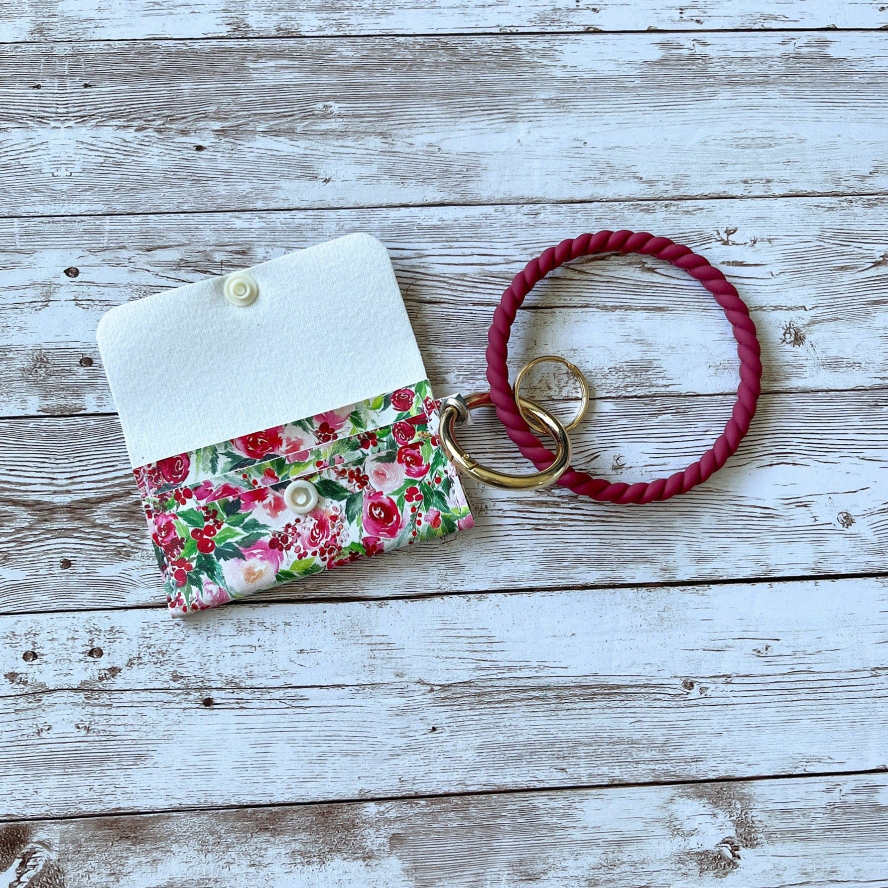 Winter Blush Floral Three-Pocket Wallet Bangle Keychain