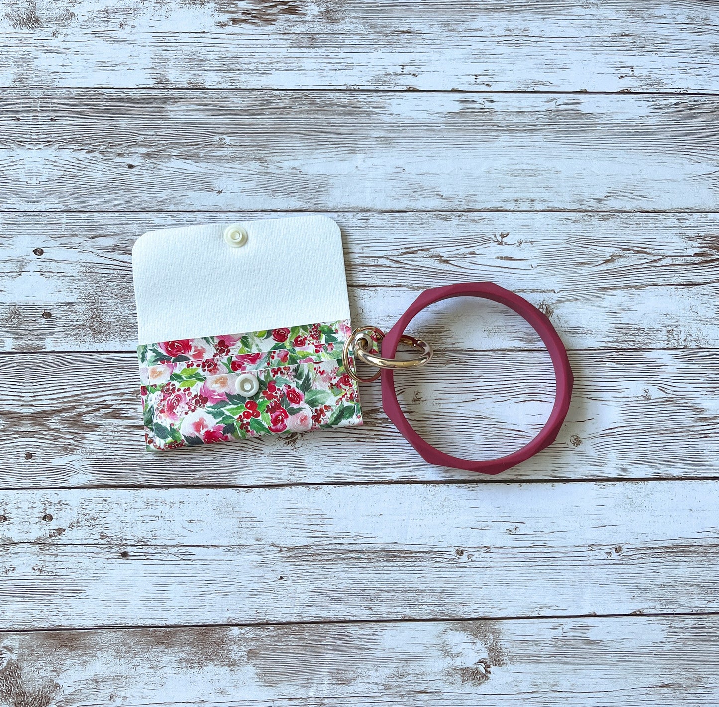 Winter Blush Floral Three-Pocket Wallet Bangle Keychain