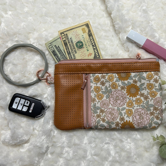 Vintage Inspired Floral Zippered Wristlet